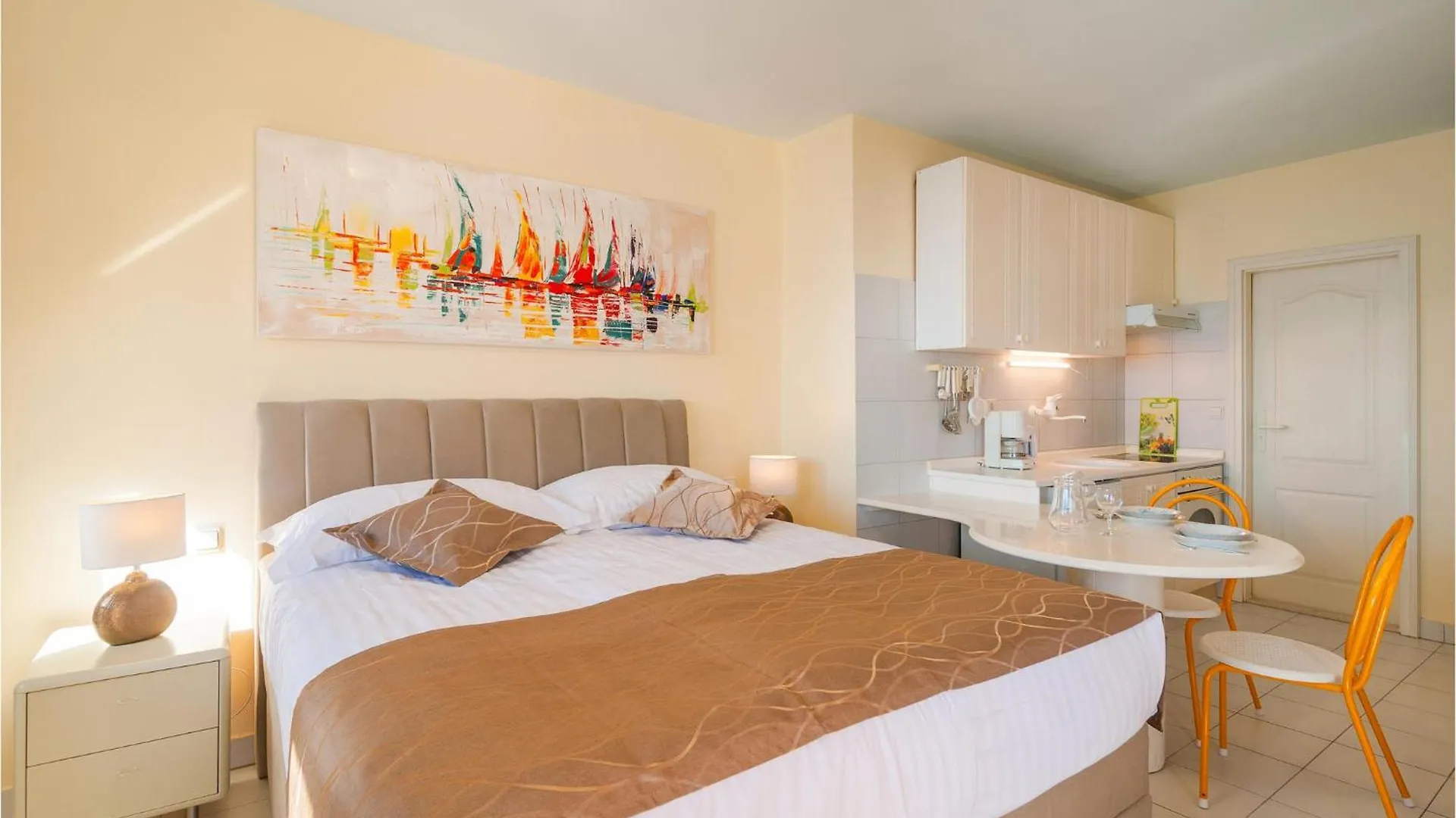 Stunning Apartment In Okrug Donji With Kitchen Donji Okrug  0*, Donji Okrug (Ciovo)