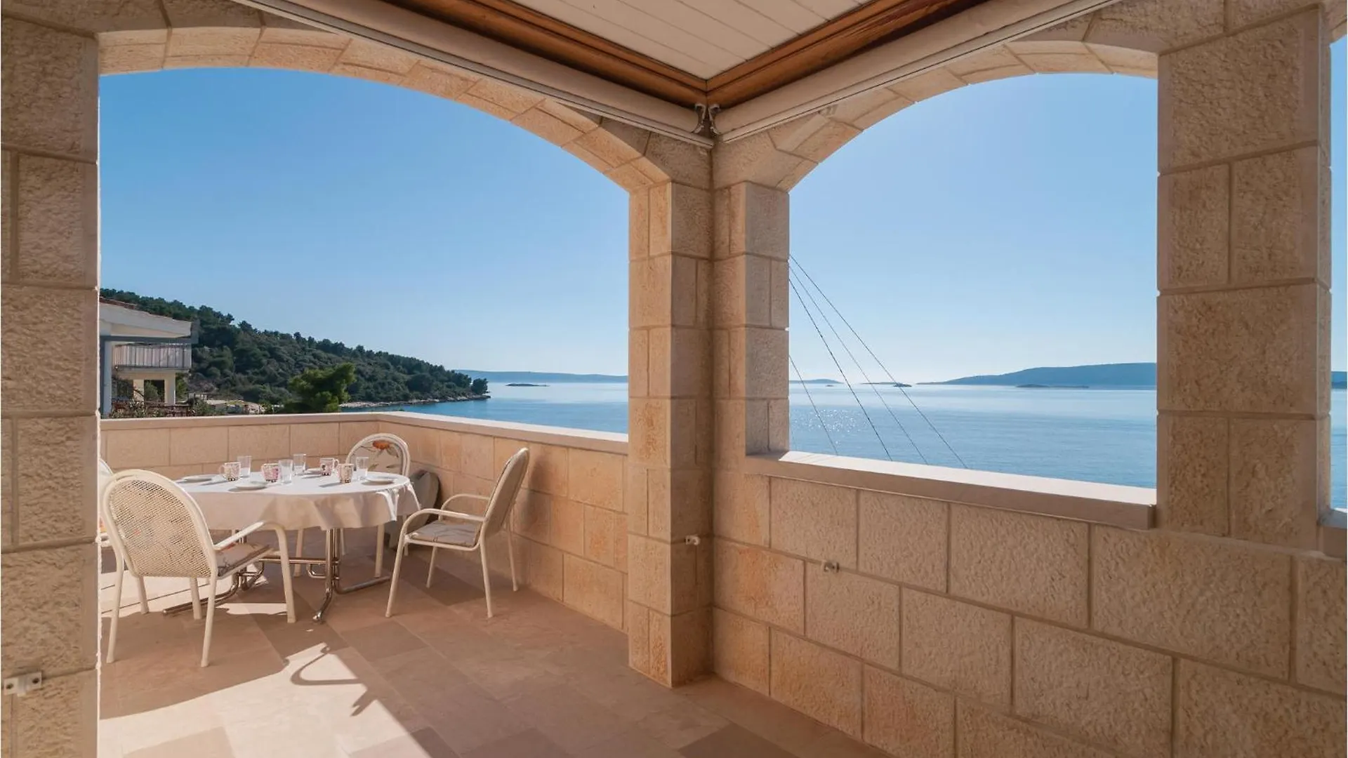 Stunning Apartment In Okrug Donji With Kitchen Donji Okrug  0*, Donji Okrug (Ciovo)