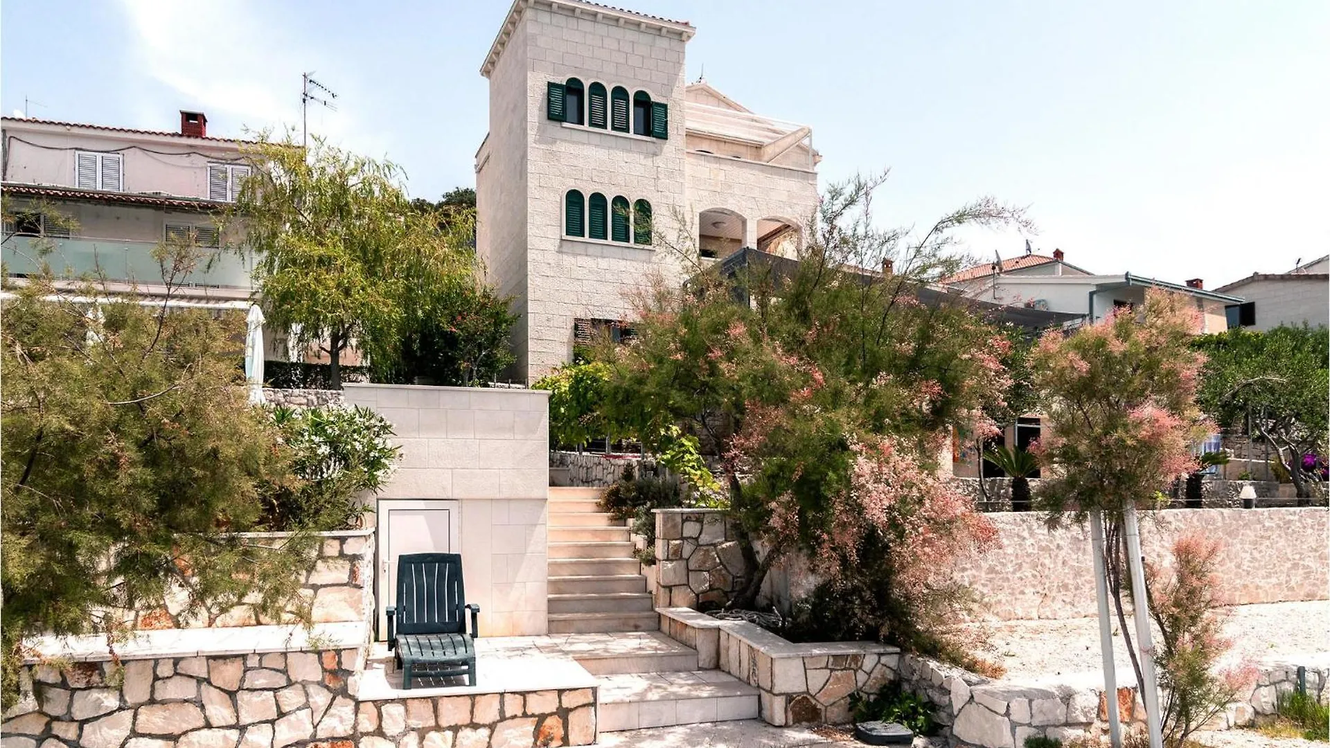 Stunning Apartment In Okrug Donji With Kitchen Donji Okrug  Croatia